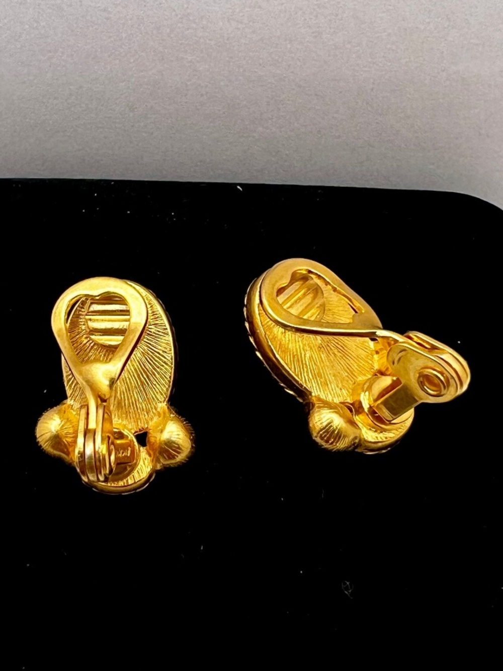 Monet Golden Cabochon CLIP Earrings - Picture 5 of 5